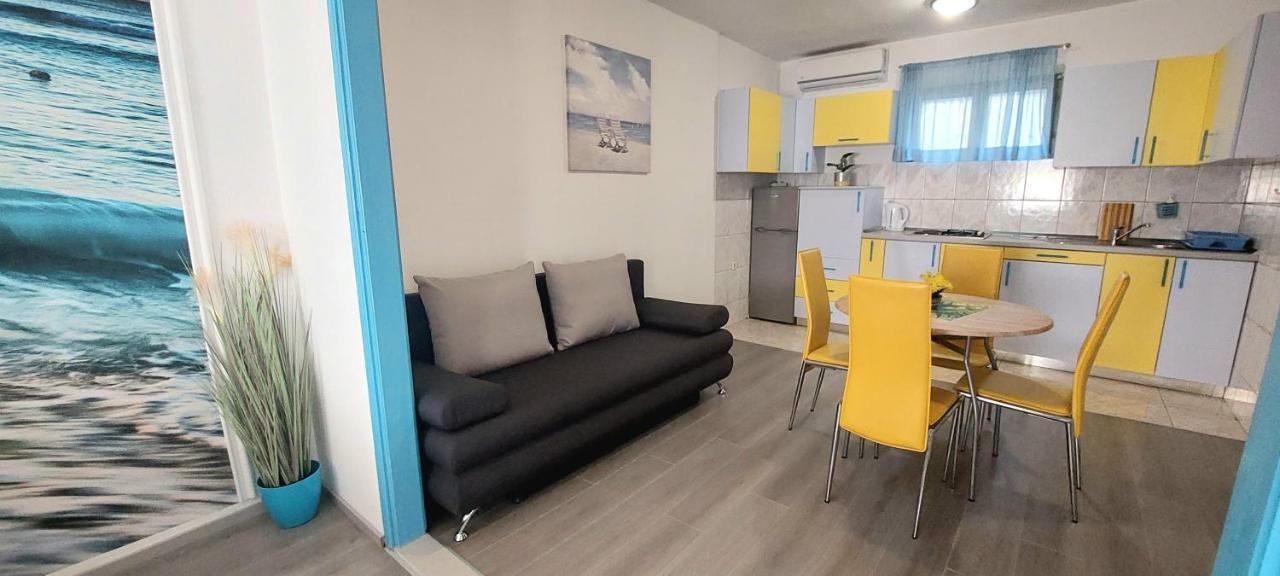 Luna Apartments บาชกาโวดา ภายนอก รูปภาพ