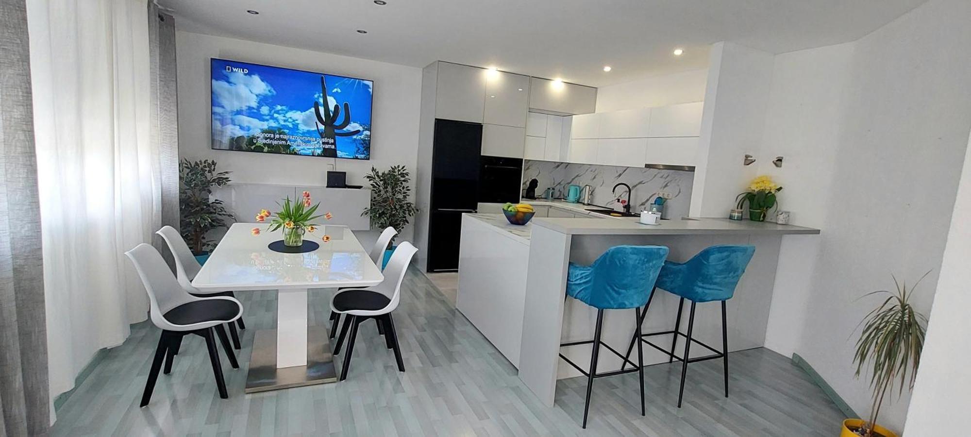 Luna Apartments บาชกาโวดา ภายนอก รูปภาพ